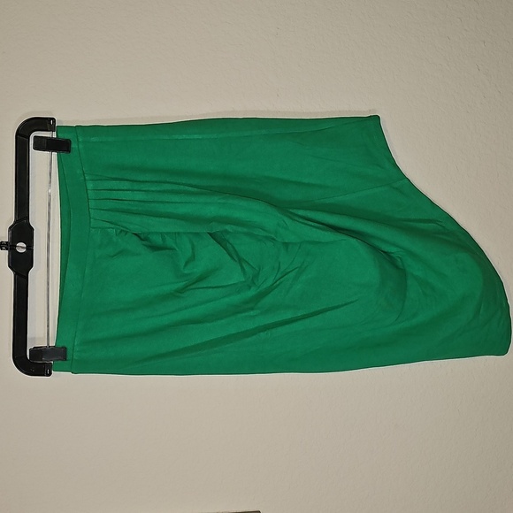 Doe & Rae Dresses & Skirts - Doe & Rae asymmetrical green pencil skirt NWOT